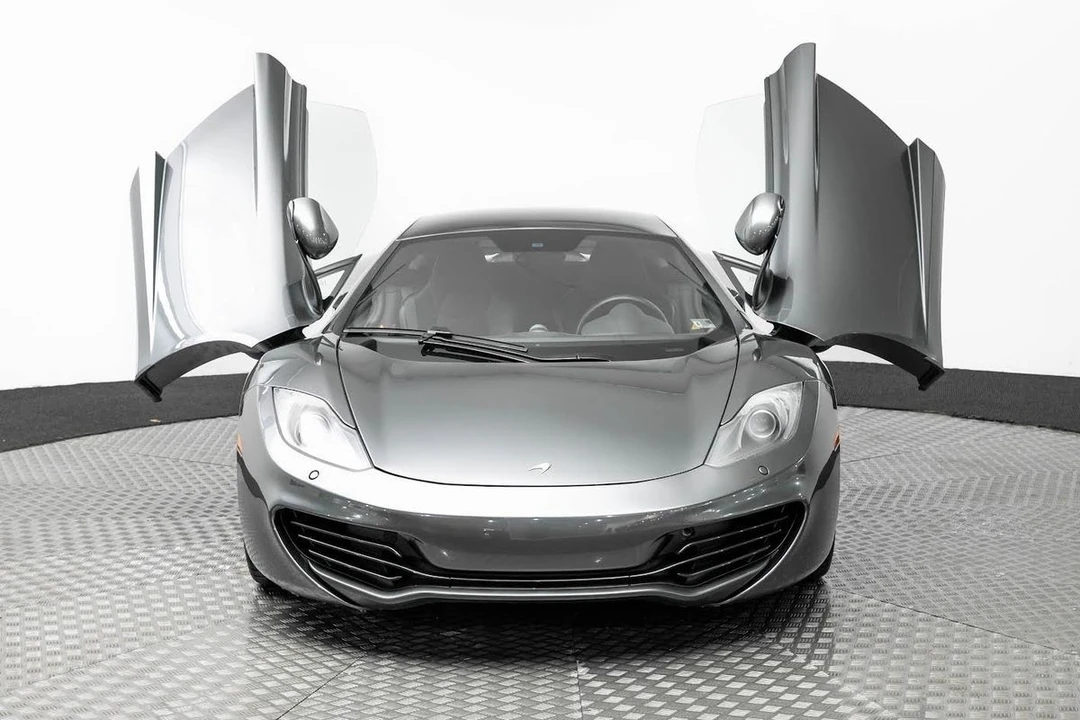 2013 McLaren - Image 10 of 31