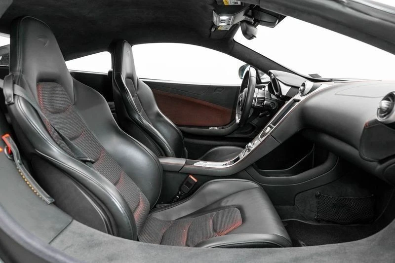 2013 McLaren MP4-12C - Image 15 of 21