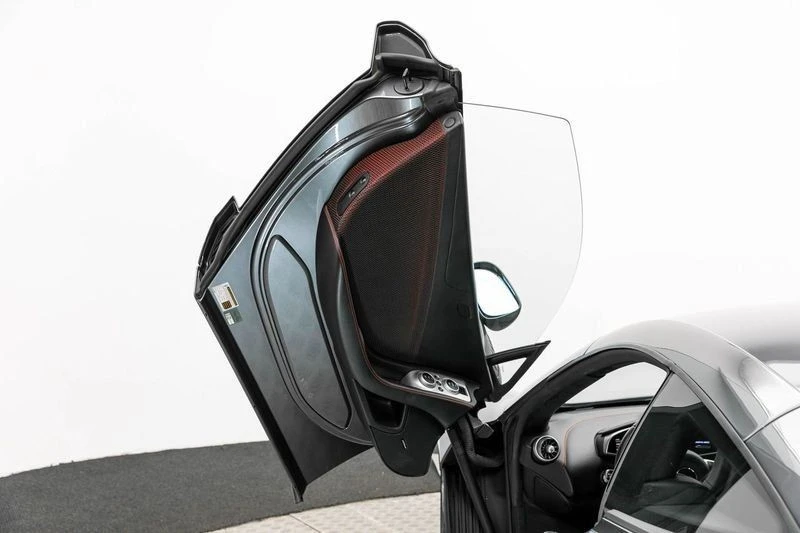 2013 McLaren - Image 12 of 31