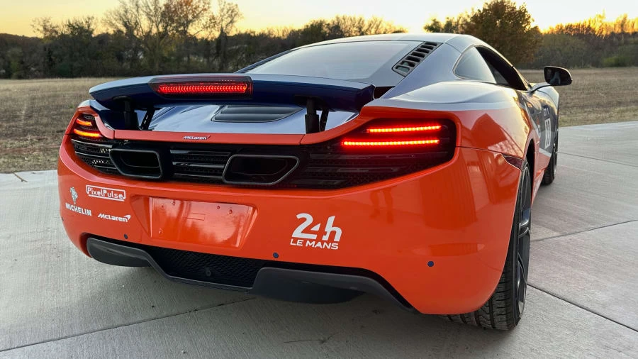 2013 McLaren MP4-12C - Image 5 of 10