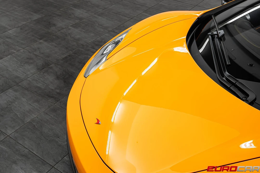 2013 McLaren MP4-12C - Image 12 of 31
