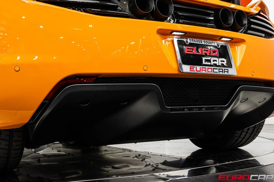 2013 McLaren MP4-12C - Image 28 of 31
