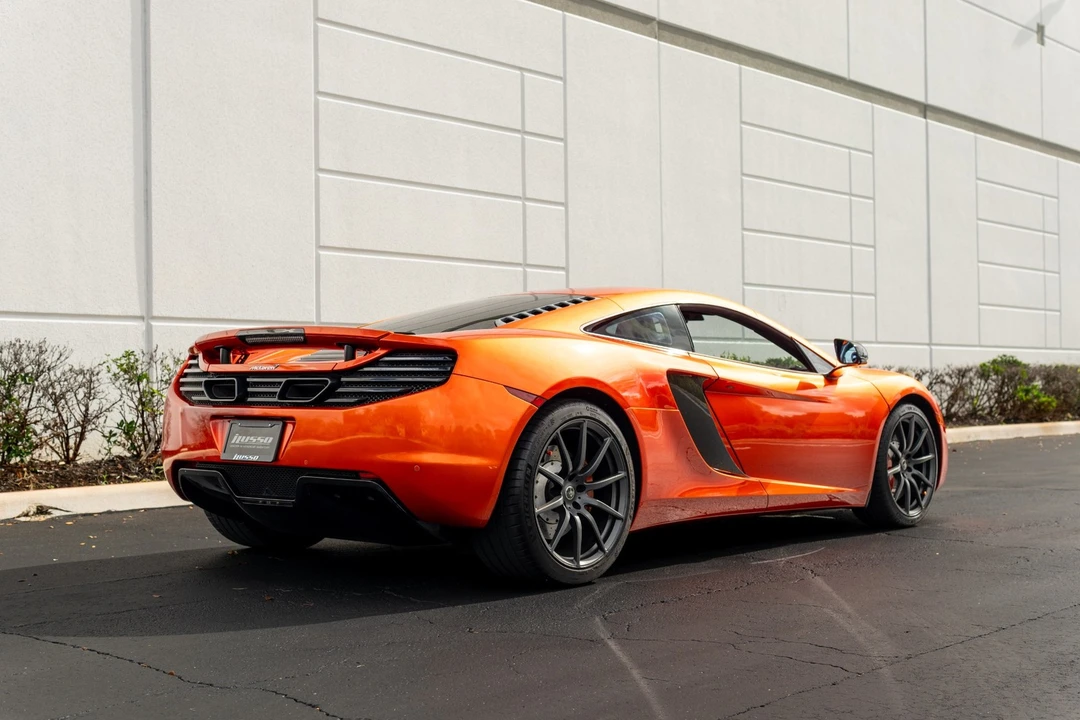 2013 McLaren MP4-12C - Image 14 of 21