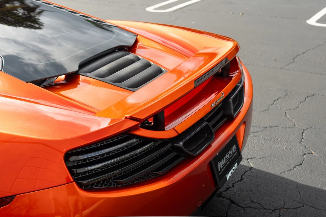2013 McLaren MP4-12C - Image 19 of 31