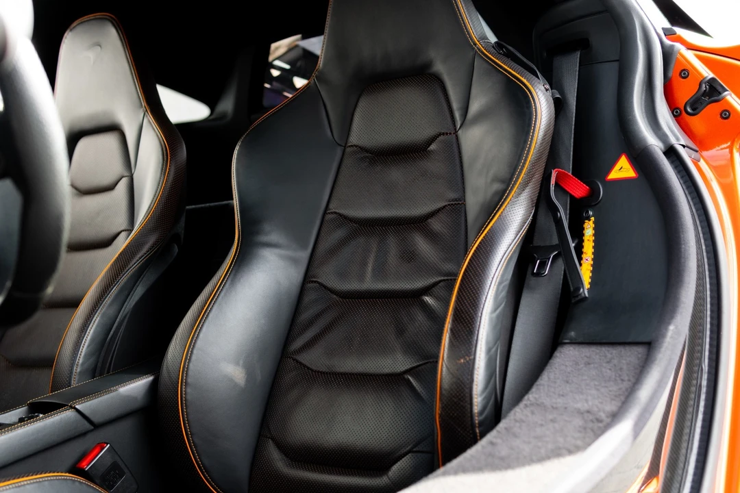 2013 McLaren MP4-12C - Image 31 of 31