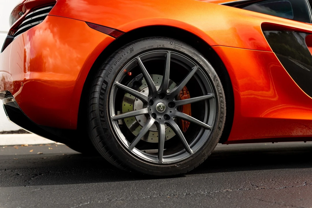 2013 McLaren MP4-12C - Image 15 of 21
