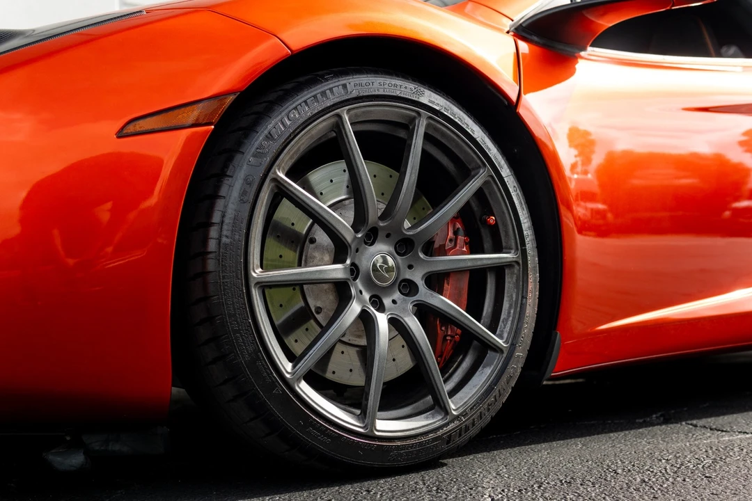 2013 McLaren MP4-12C - Image 21 of 21