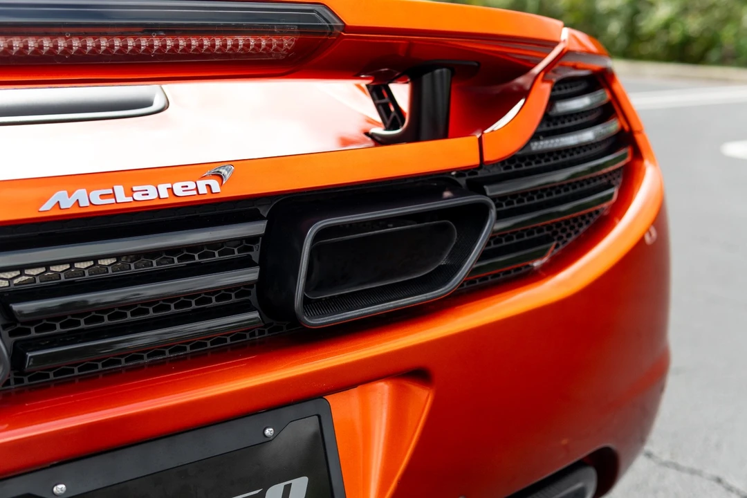 2013 McLaren MP4-12C - Image 17 of 21