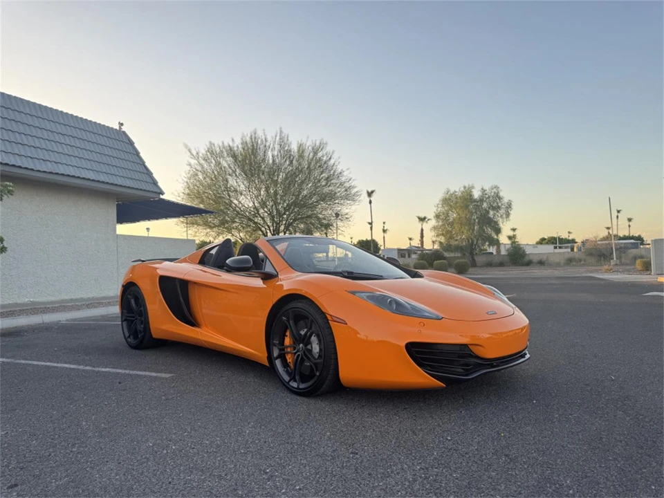2013 McLaren MP4-12C - Image 8 of 17