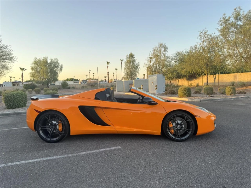 2013 McLaren MP4-12C - Image 9 of 17