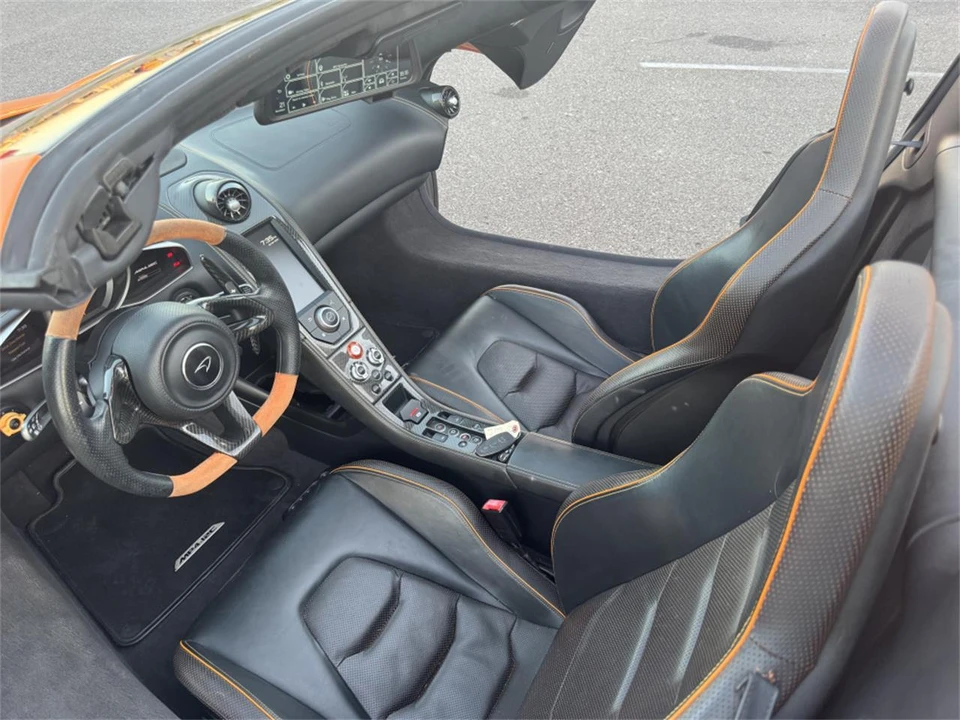 2013 McLaren MP4-12C - Image 15 of 17
