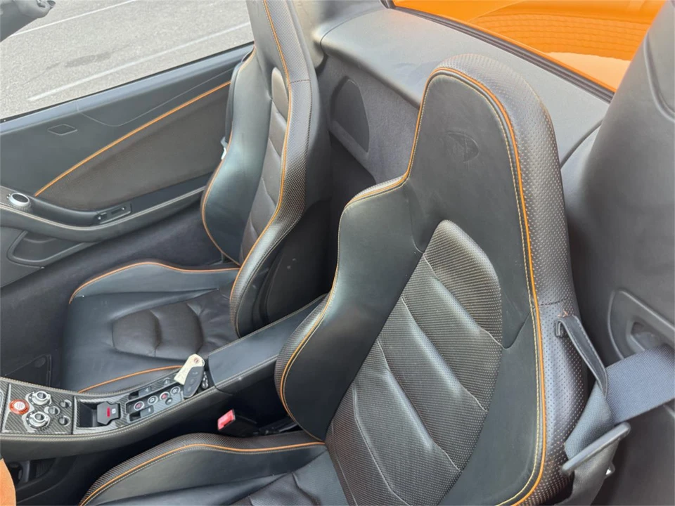 2013 McLaren MP4-12C - Image 17 of 17