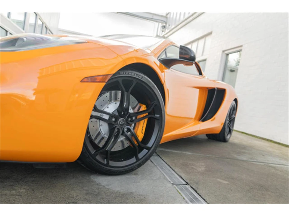 2013 McLaren MP4-12C - Image 4 of 12