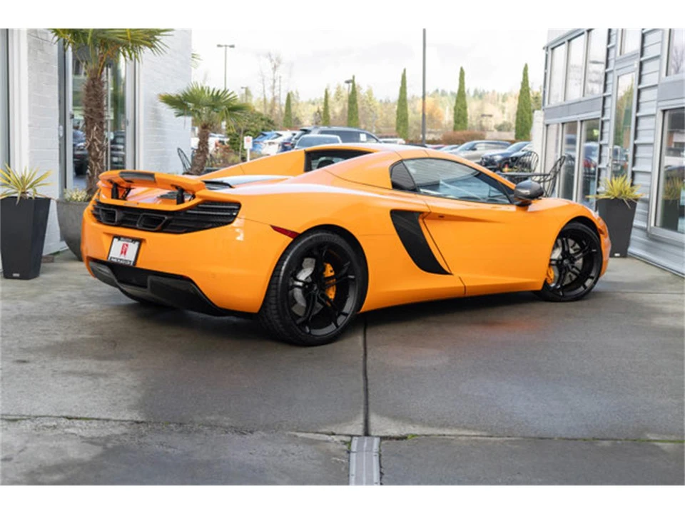 2013 McLaren MP4-12C - Image 8 of 12