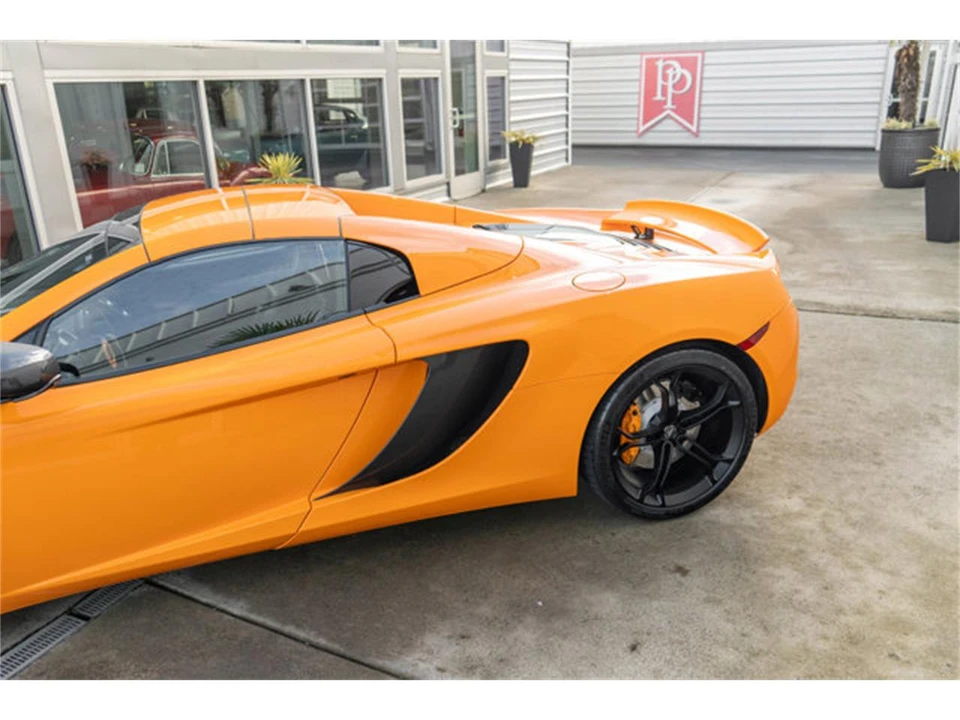 2013 McLaren MP4-12C - Image 5 of 12