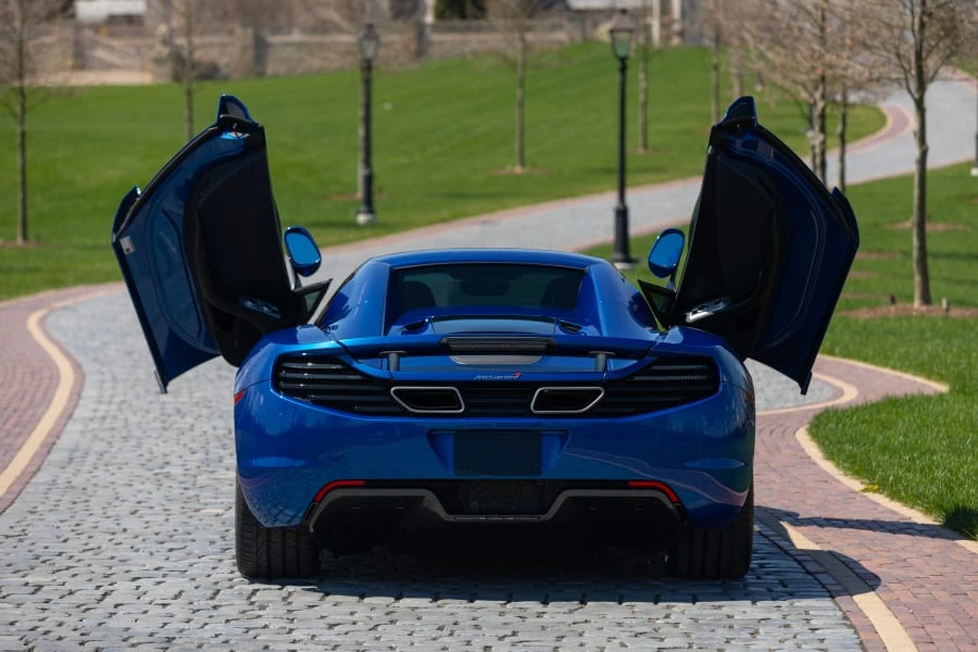 2013 McLaren MP4-12C - Image 13 of 31