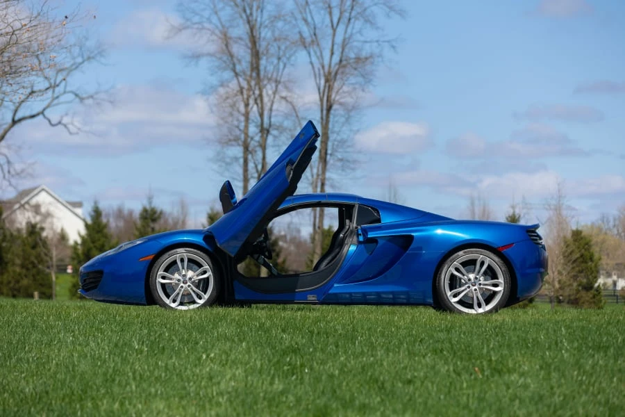 2013 McLaren MP4-12C - Image 12 of 31