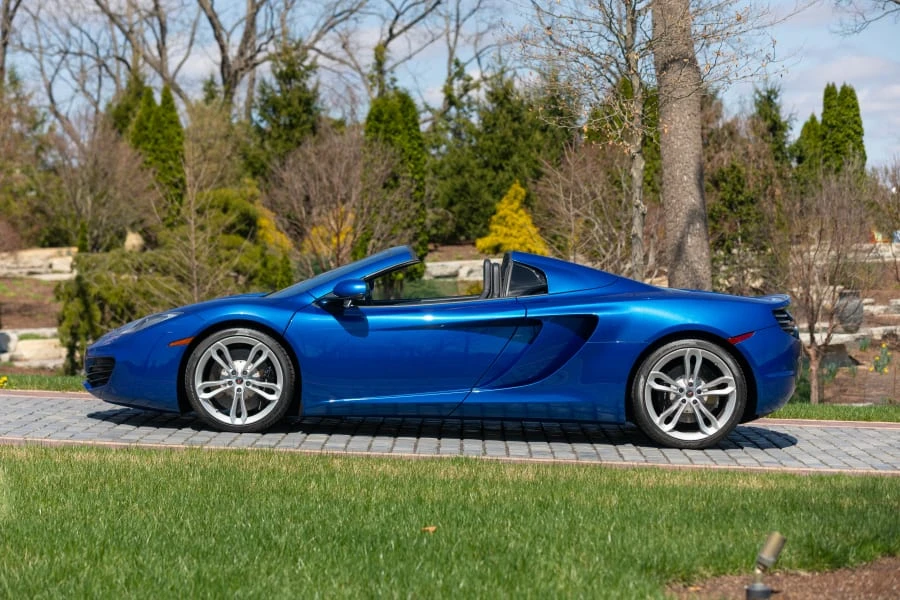 2013 McLaren MP4-12C - Image 2 of 31