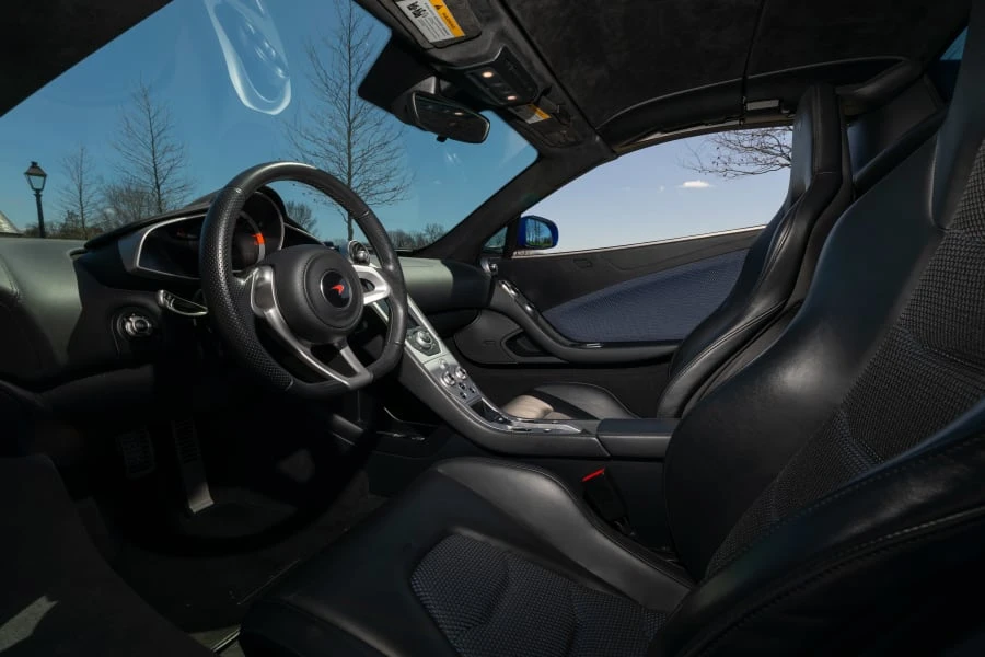 2013 McLaren MP4-12C - Image 24 of 31
