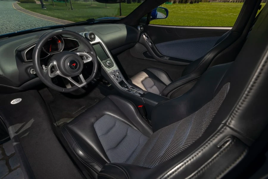 2013 McLaren MP4-12C - Image 21 of 31
