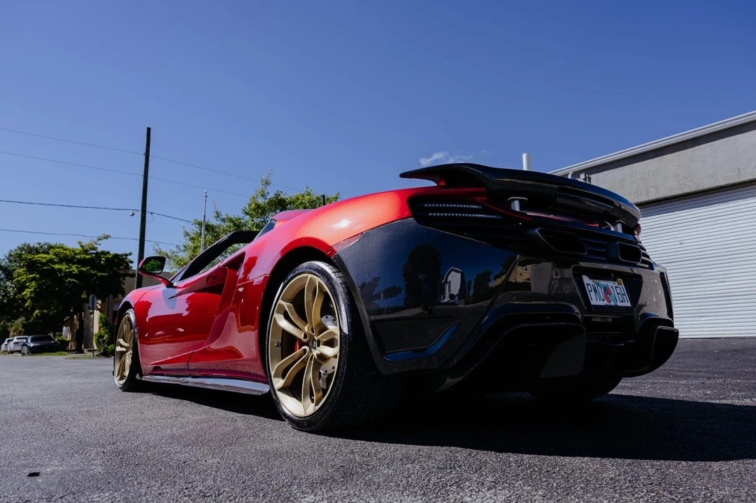2013 McLaren MP4-12C Spider - Image 11 of 21
