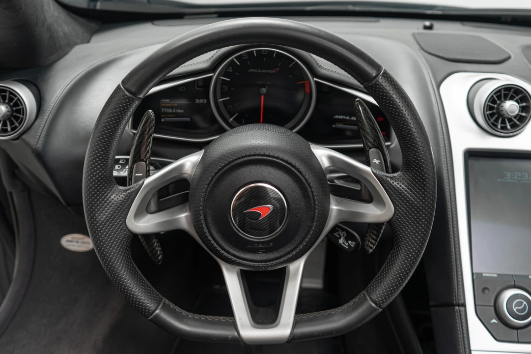 2013 McLaren MP4-12C Spider - Image 15 of 21