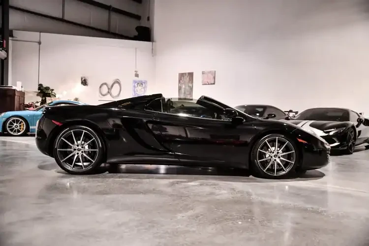 2013 McLaren MP4-12C Spider - Image 7 of 27