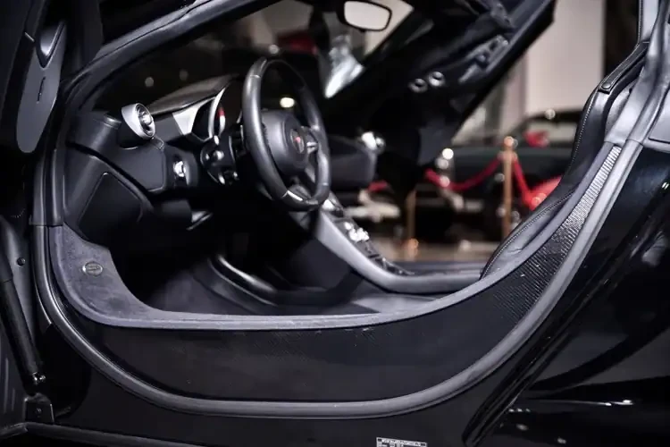 2013 McLaren MP4-12C Spider - Image 17 of 27