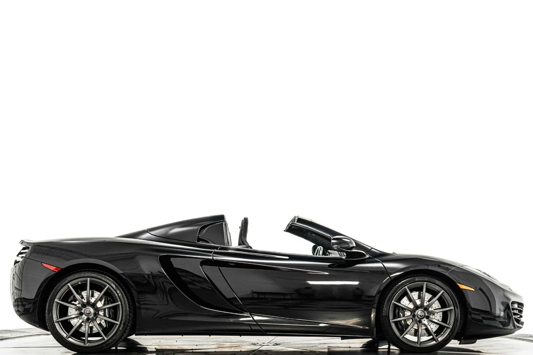 2013 McLaren MP4-12C Spider - Image 2 of 21