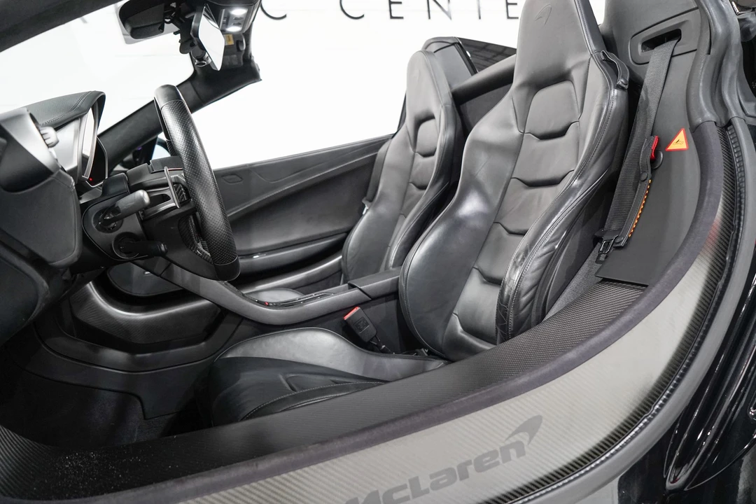 2013 McLaren MP4-12C Spider - Image 11 of 31
