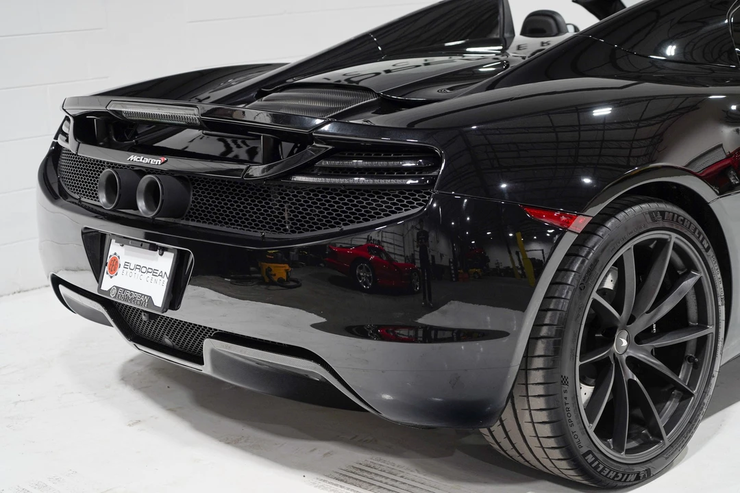 2013 McLaren MP4-12C Spider - Image 25 of 31