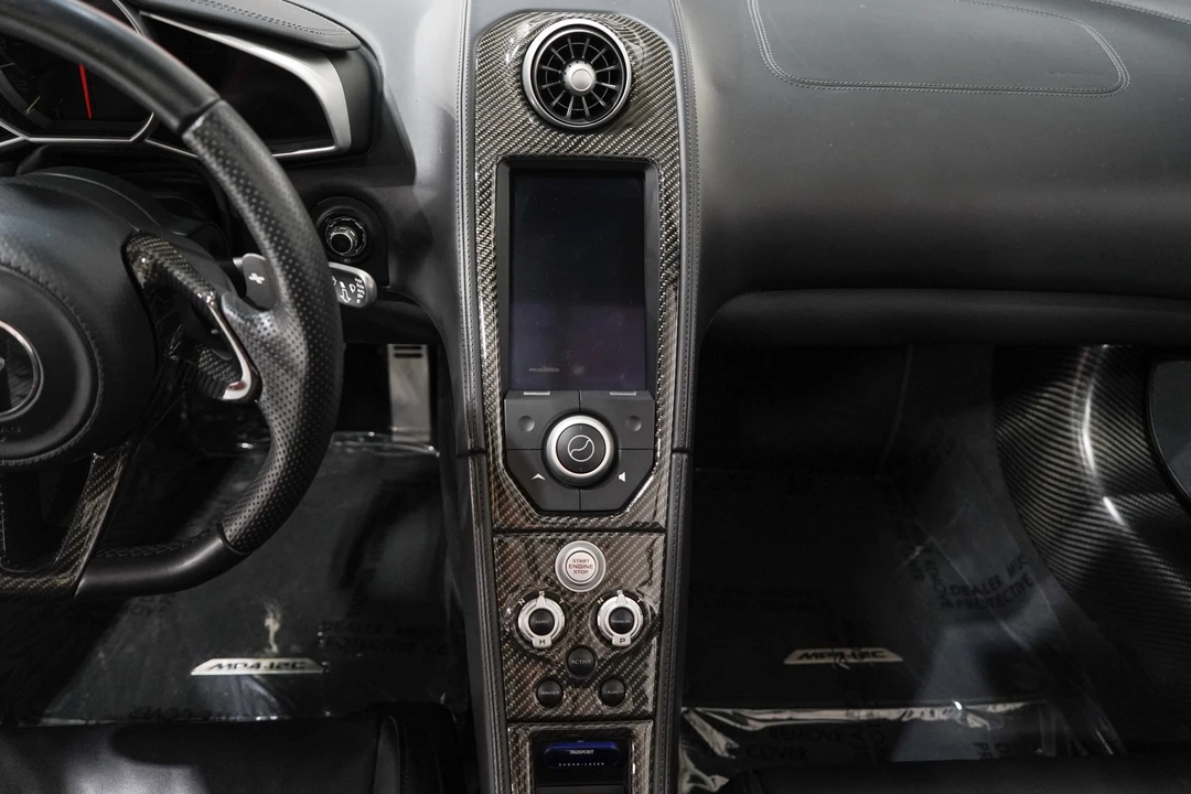 2013 McLaren MP4-12C Spider - Image 13 of 31