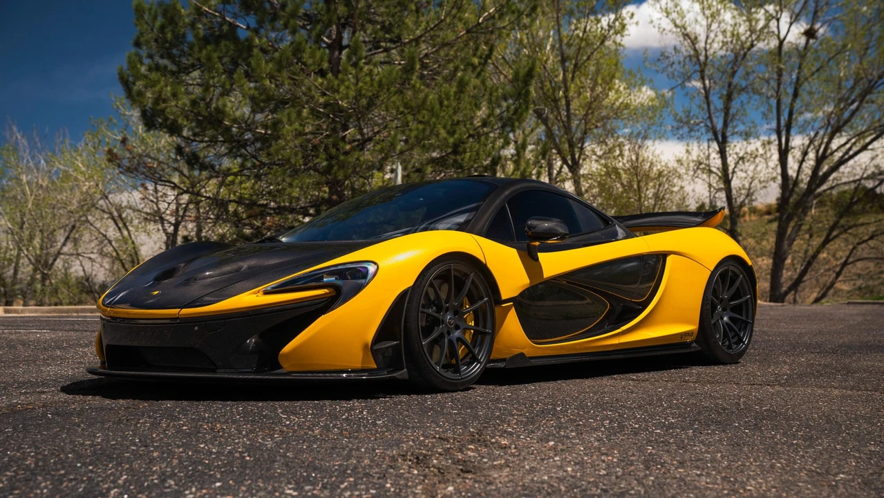 2013 McLaren P1 - Image 3 of 31