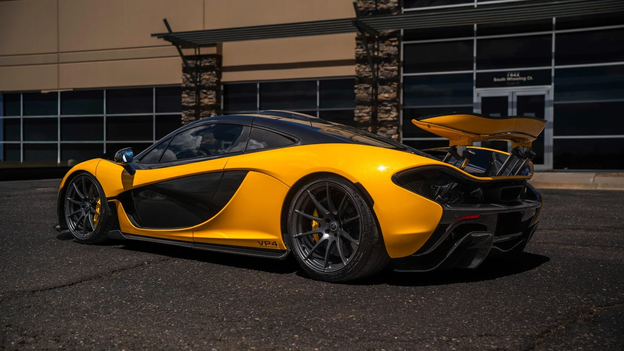 2013 McLaren P1 - Image 7 of 31
