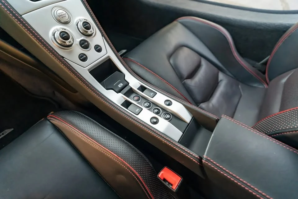 2013 McLaren MP4-12C Spider - Image 10 of 11