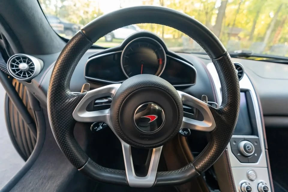 2013 McLaren MP4-12C Spider - Image 7 of 15