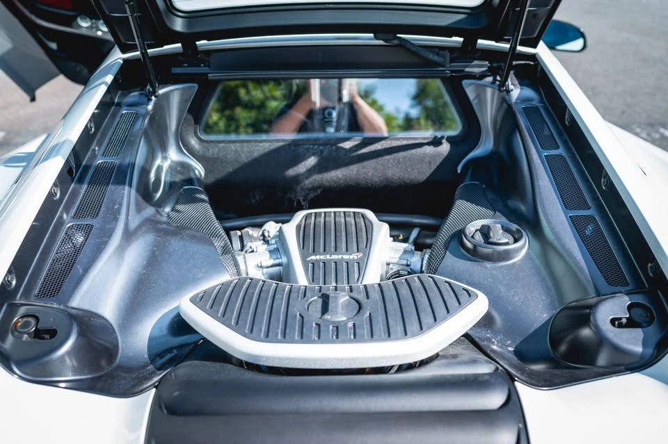 2013 McLaren MP4-12C - Image 6 of 8