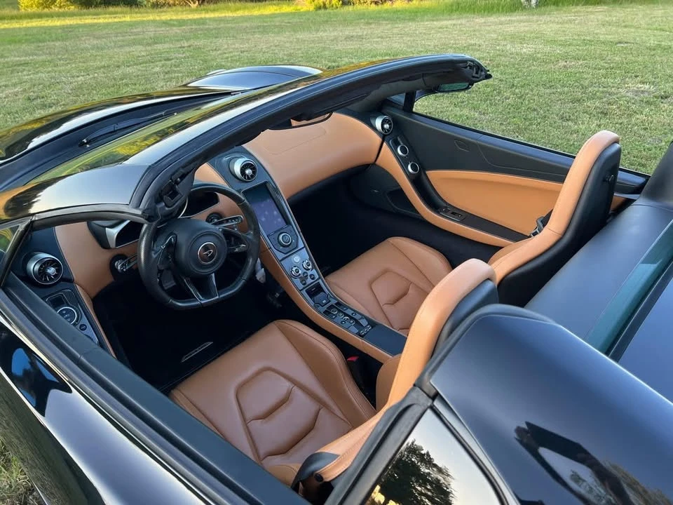 2013 McLaren MP4-12C - Image 11 of 20
