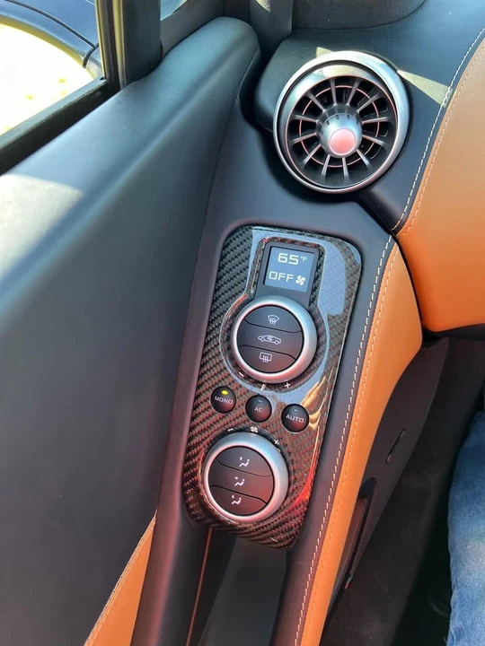 2013 McLaren MP4-12C - Image 15 of 20