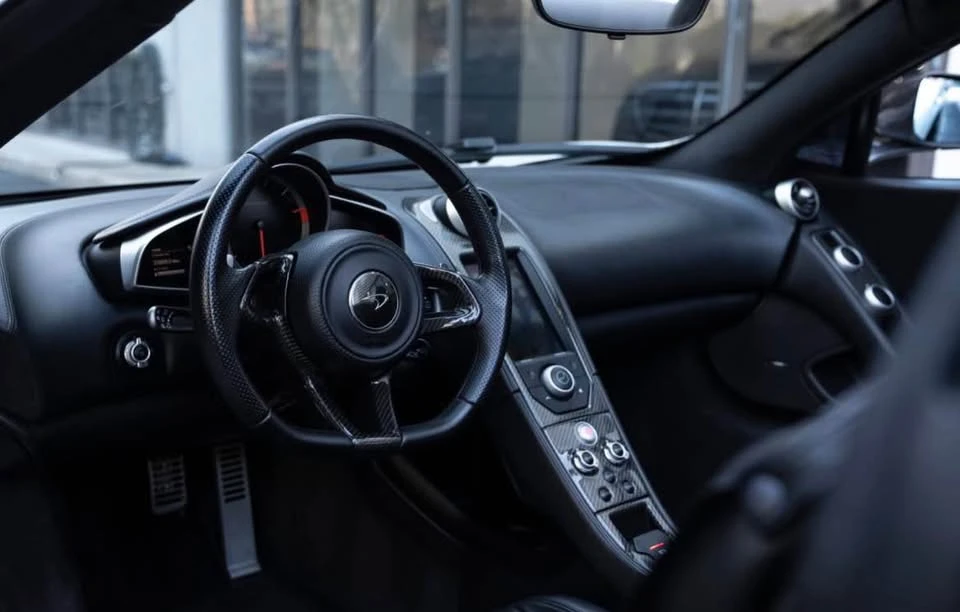 2013 McLaren MP4-12C - Image 18 of 18