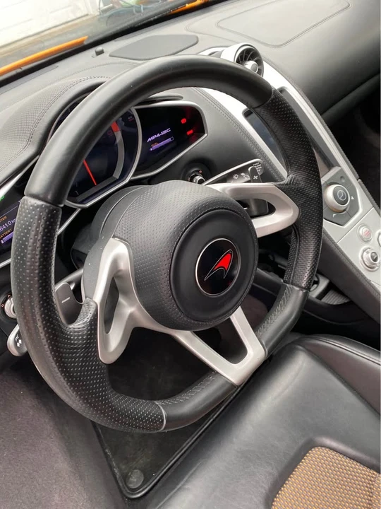 2013 McLaren MP4-12C - Image 13 of 20