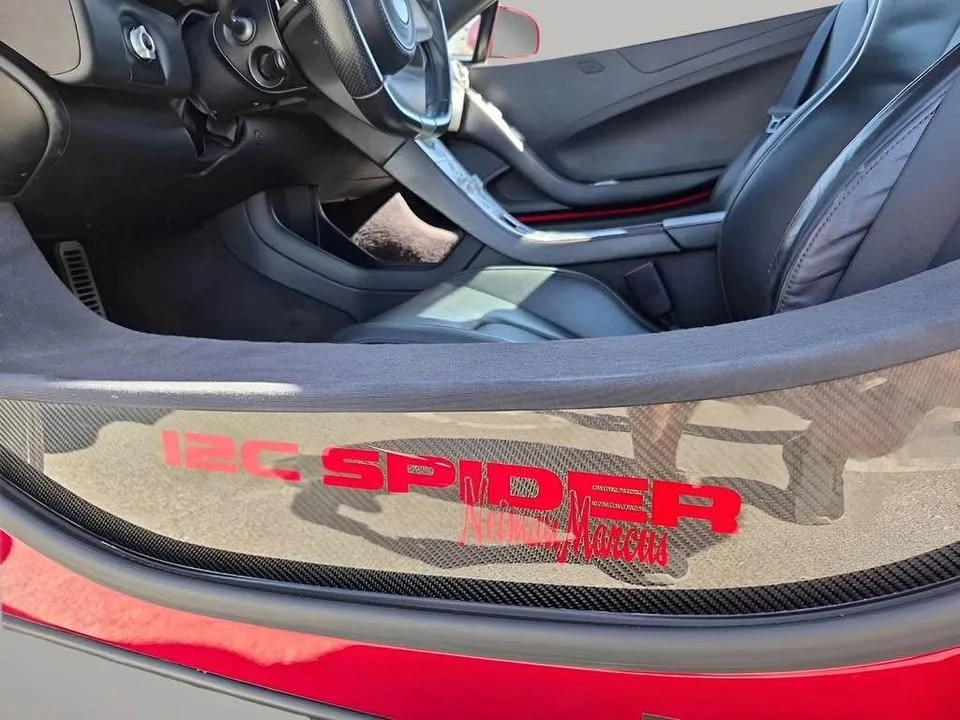 2013 McLaren MP4-12C - Image 12 of 12