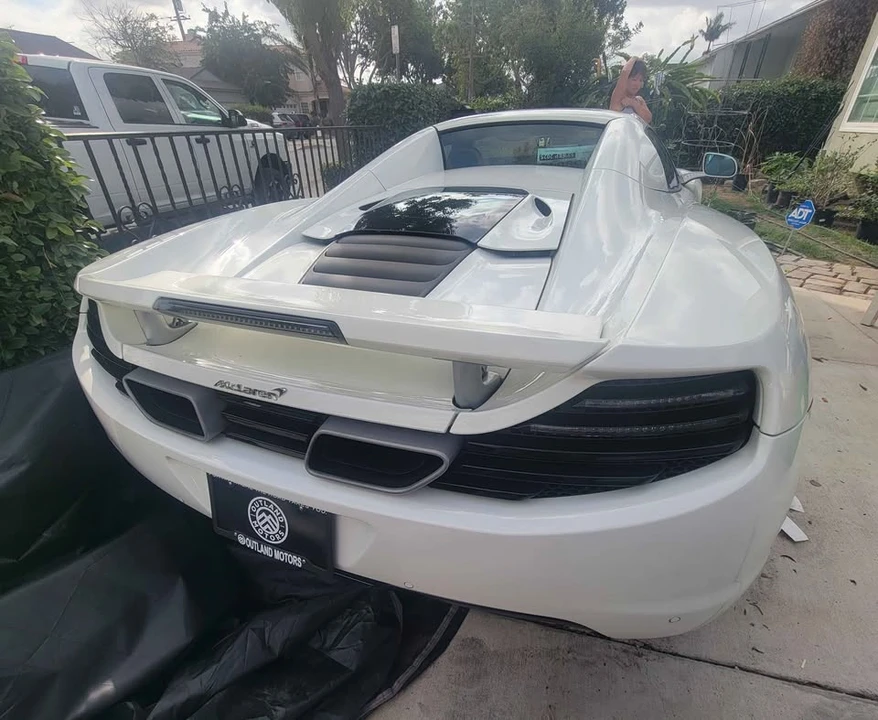 2013 McLaren MP4-12C Spider - Image 4 of 10