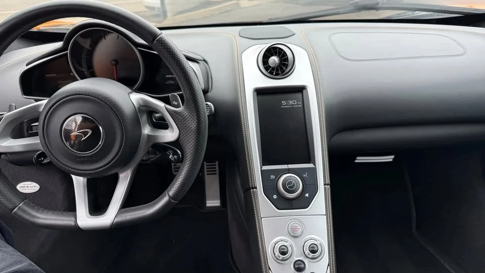 2013 McLaren MP4-12C - Image 9 of 14