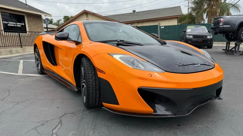 2013 McLaren MP4-12C - Image 3 of 14