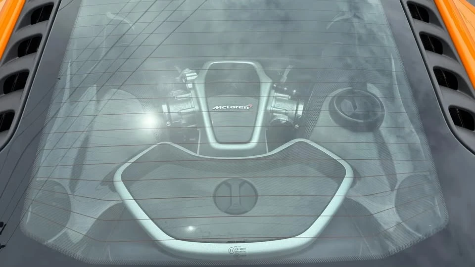 2013 McLaren MP4-12C - Image 8 of 14