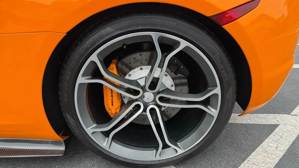 2013 McLaren MP4-12C - Image 14 of 14