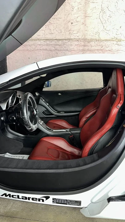 2013 McLaren MP4-12C - Image 5 of 6