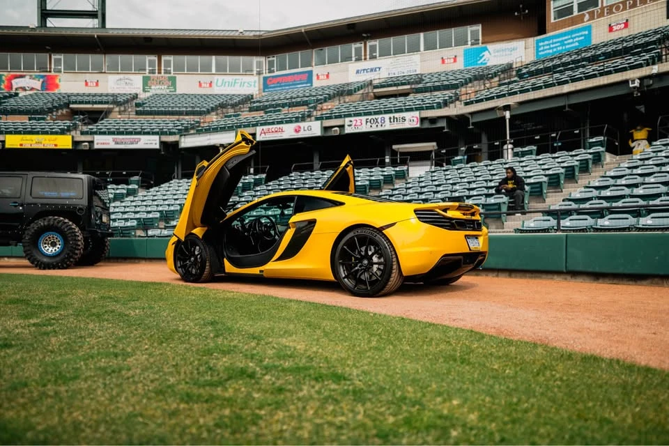 2013 McLaren MP4-12C - Image 11 of 11