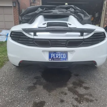2013 McLaren MP4-12C